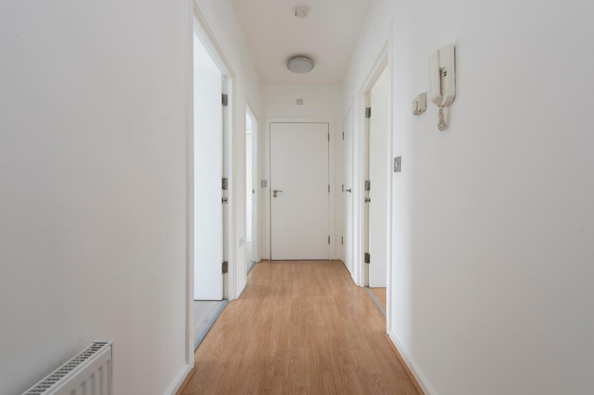 Modern Luxury Apartment By Bow Road Station Лондон Екстер'єр фото